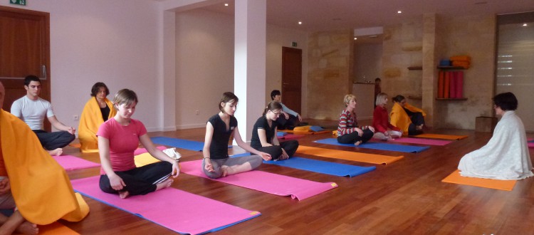Méditation et relaxation au centre ysananda yoga à bordeaux