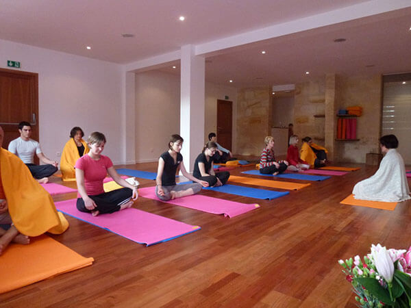 Méditation et relaxation au centre ysananda yoga à bordeaux